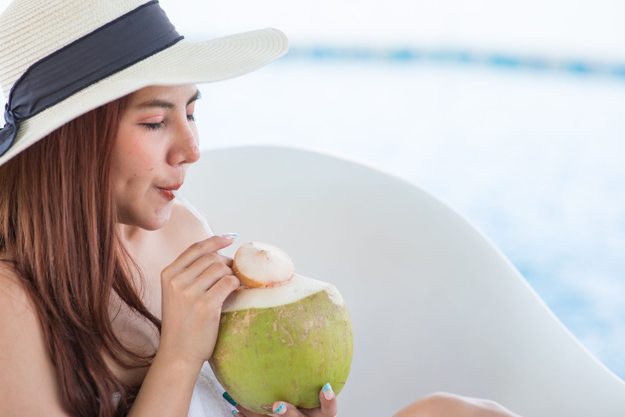 Are there benefits to drinking coconut juice during pregnancy