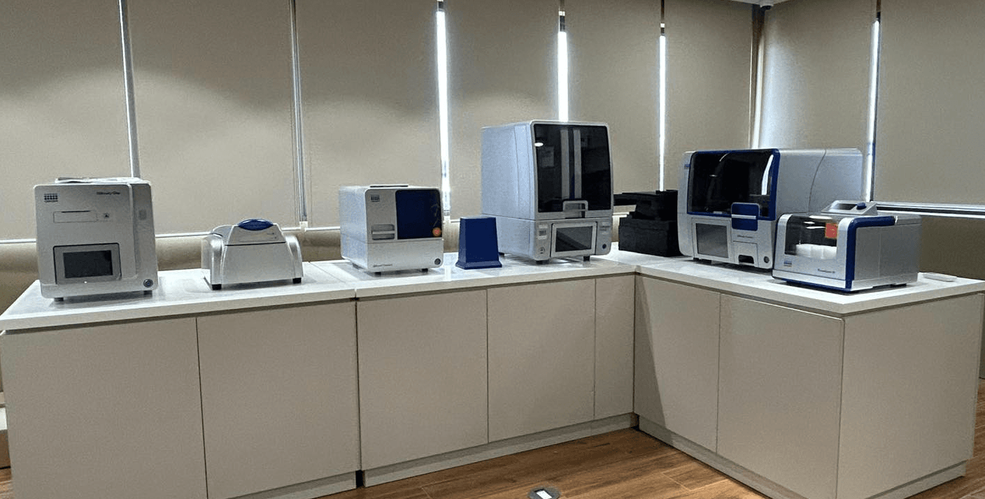 QIAGEN Lab